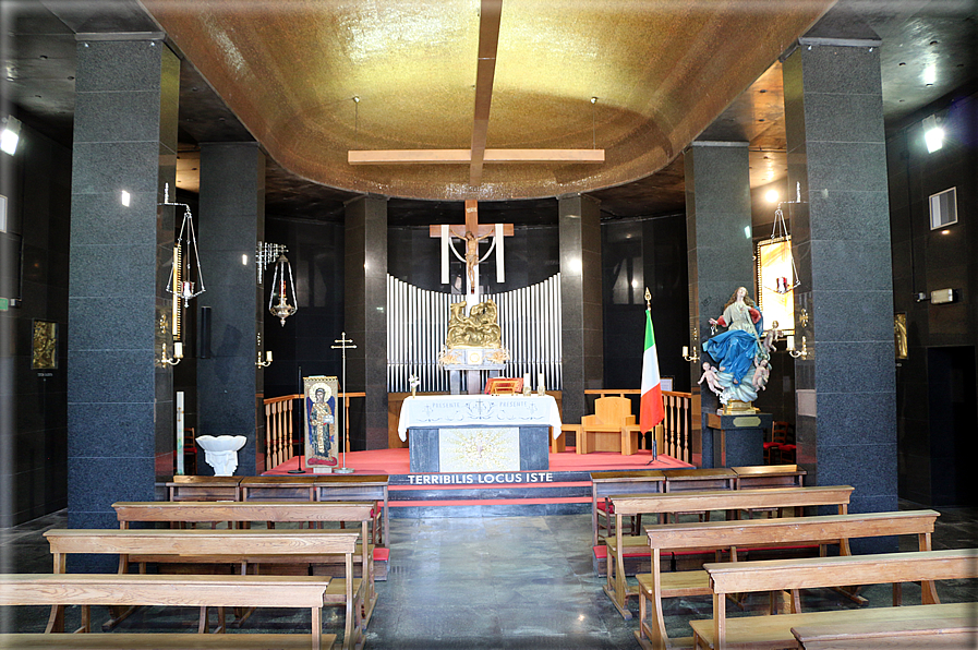 foto Cappella del Sacrario di Redipuglia